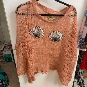 Wild fox seashell sweater